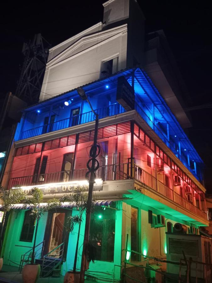 Hotel L'Ocean Puduccseri Kültér fotó