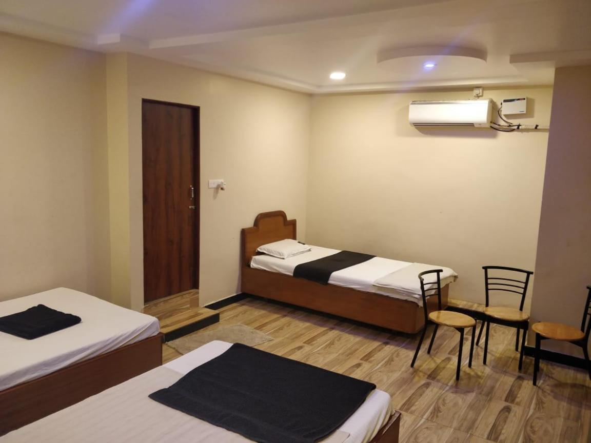 Hotel L'Ocean Puduccseri Szoba fotó